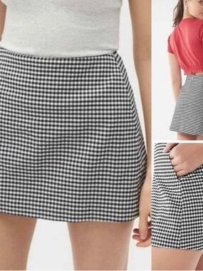 Urban Outfitters Black & White Gingham Mini Skirt Small